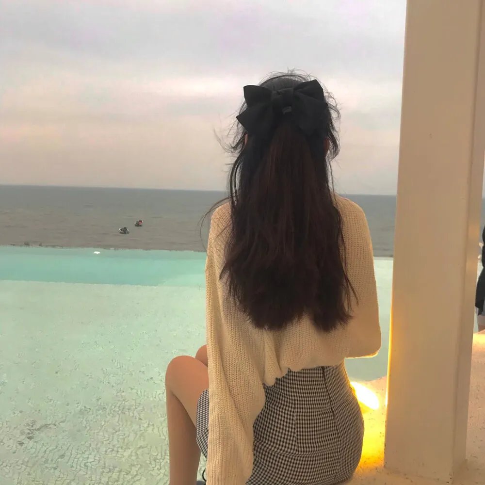 一觉醒来变成妹子
